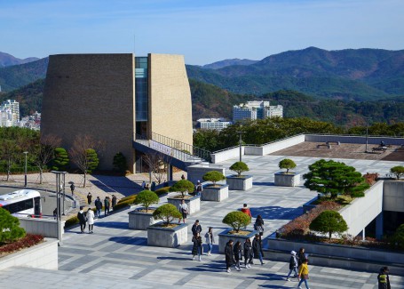 부산외국어대학교 홍보용 이미지